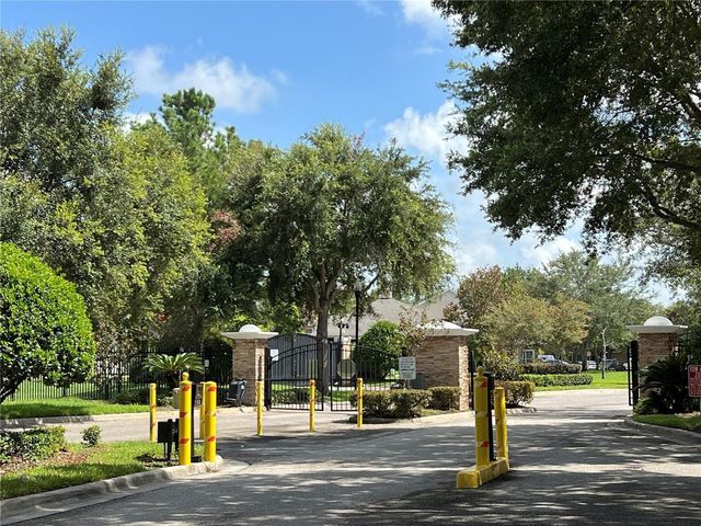8104 BALLY MONEY ROAD, Tampa, FL 33610