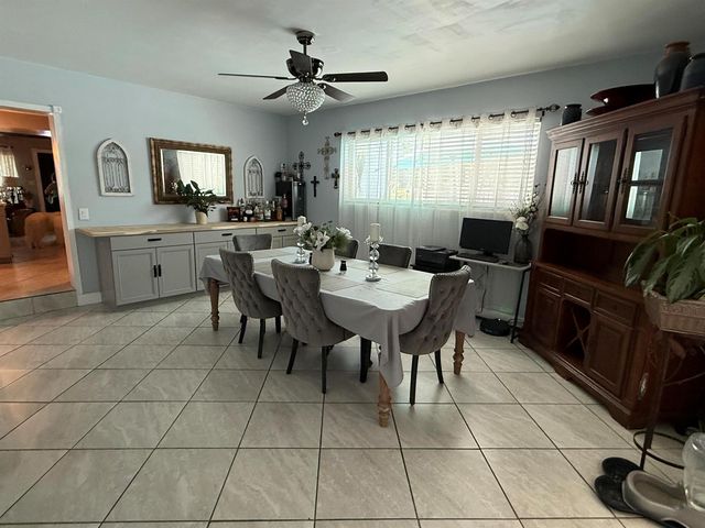 800 Ivory Lane, Haverhill, FL 33415