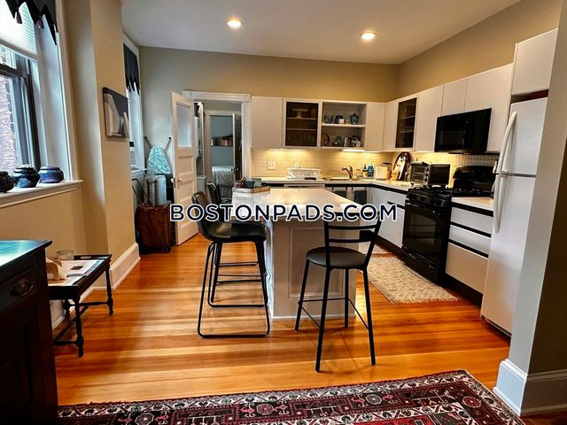 24 Beaufort Rd 3, Boston, MA 02130