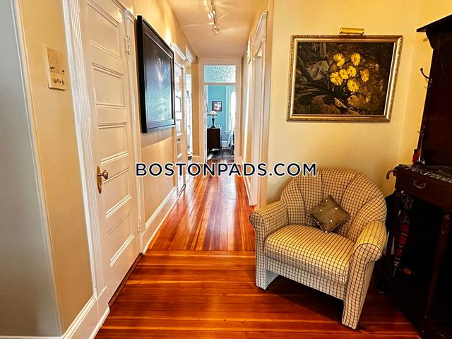 24 Beaufort Rd 3, Boston, MA 02130