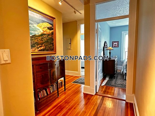 24 Beaufort Rd 3, Boston, MA 02130
