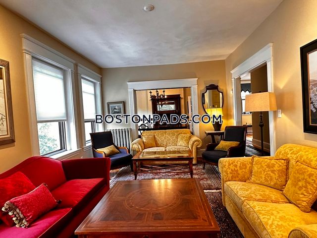 24 Beaufort Rd 3, Boston, MA 02130