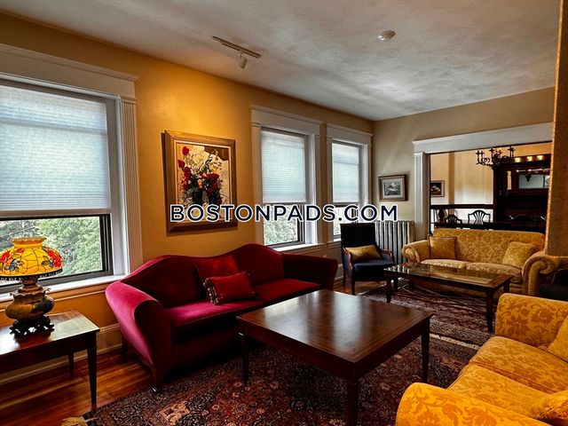 24 Beaufort Rd 3, Boston, MA 02130