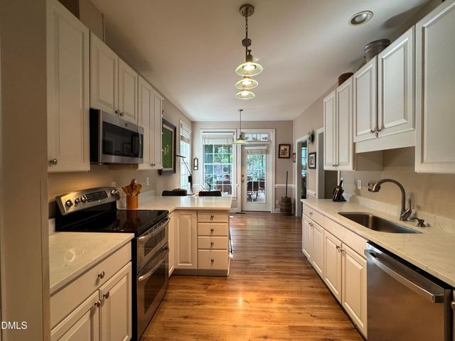 6600 Glen Forrest Drive, Chapel Hill, NC 27517