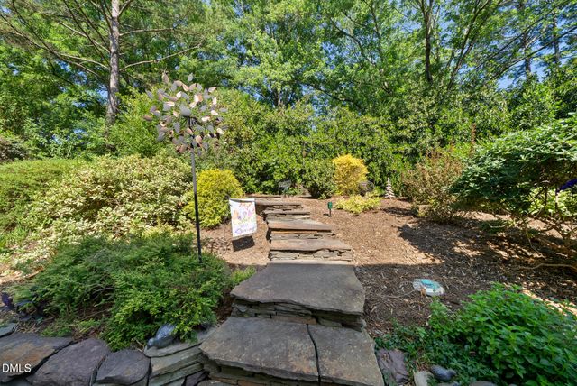 6600 Glen Forrest Drive, Chapel Hill, NC 27517