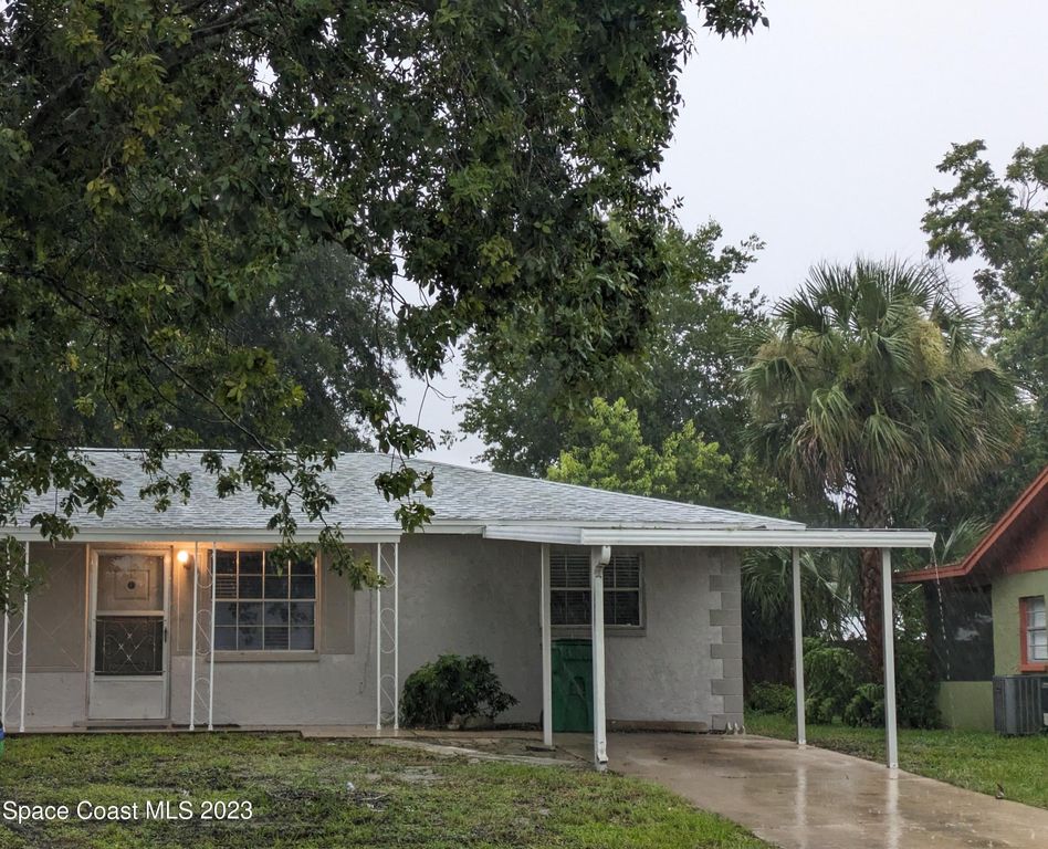 759 Lunar Lake Circle, Cocoa, FL 32926