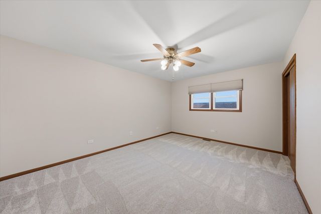 10S221 Suffield Drive, Downers Grove, IL 60516