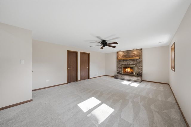 10S221 Suffield Drive, Downers Grove, IL 60516