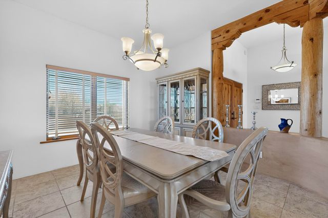 9705 Coneflower Drive NW, Albuquerque, NM 87114