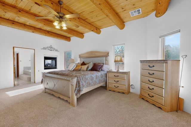 9705 Coneflower Drive NW, Albuquerque, NM 87114