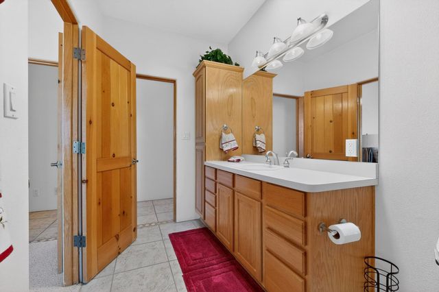 9705 Coneflower Drive NW, Albuquerque, NM 87114