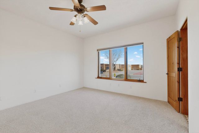 9705 Coneflower Drive NW, Albuquerque, NM 87114