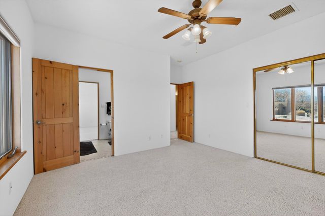 9705 Coneflower Drive NW, Albuquerque, NM 87114