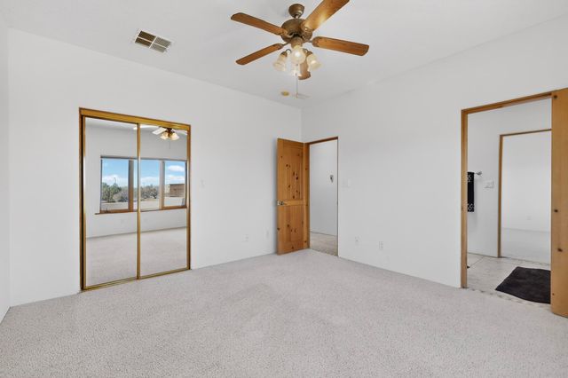 9705 Coneflower Drive NW, Albuquerque, NM 87114