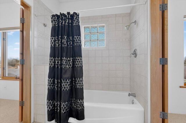 9705 Coneflower Drive NW, Albuquerque, NM 87114