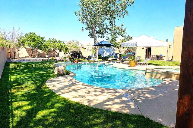 9705 Coneflower Drive NW, Albuquerque, NM 87114