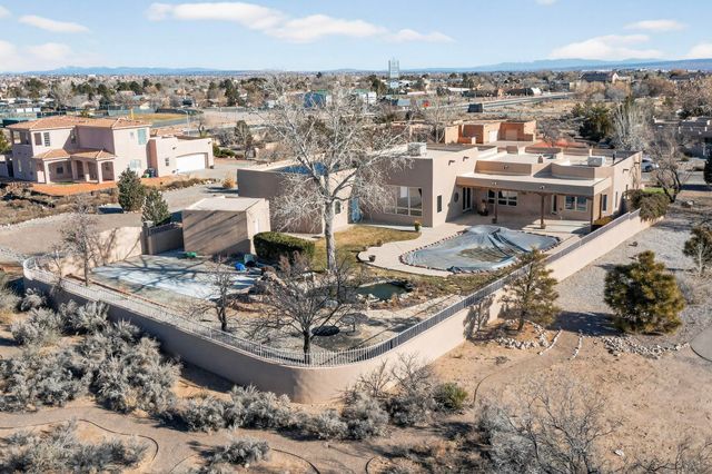 9705 Coneflower Drive NW, Albuquerque, NM 87114