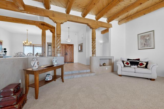 9705 Coneflower Drive NW, Albuquerque, NM 87114