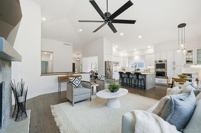1488 N Larkspur Court, Lafayette, CO 80026