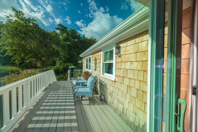 13 Lincoln St, Wareham, MA 02571