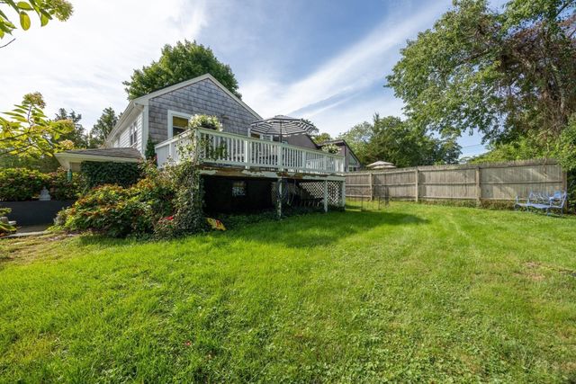 13 Lincoln St, Wareham, MA 02571