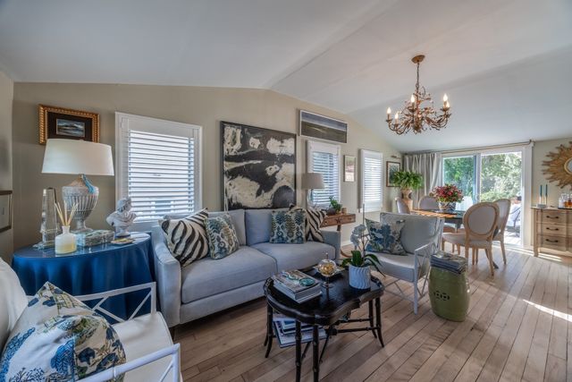 13 Lincoln St, Wareham, MA 02571