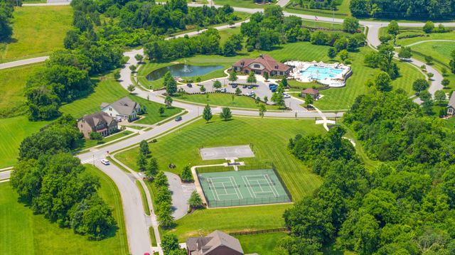 6826 Falls Ridge Ln, College Grove, TN 37046