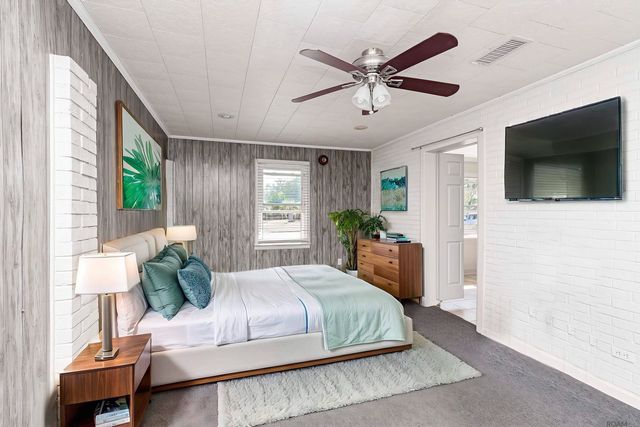 58942 Postell Ave, Plaquemine, LA 70764