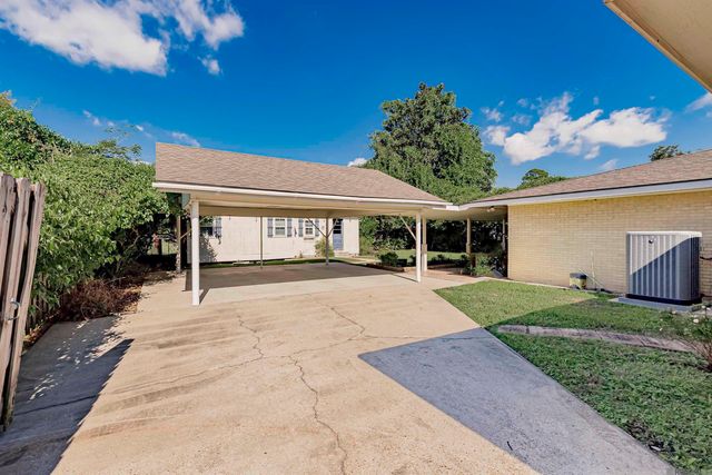 58942 Postell Ave, Plaquemine, LA 70764