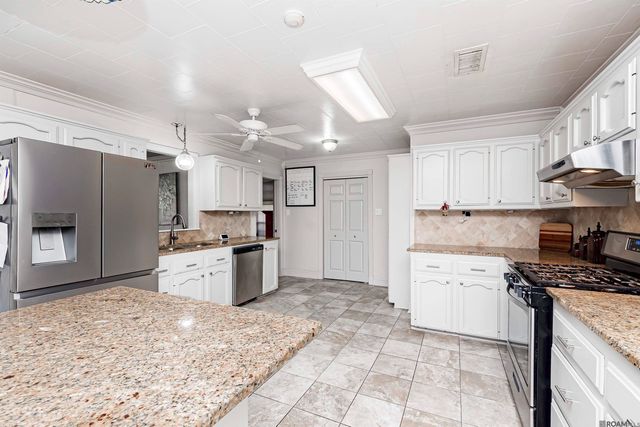 58942 Postell Ave, Plaquemine, LA 70764