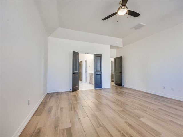 16225 Whistle Creek Boulevard, Edmond, OK 73013
