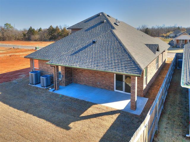 16225 Whistle Creek Boulevard, Edmond, OK 73013