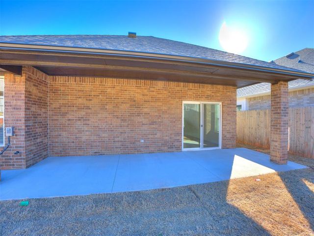 16225 Whistle Creek Boulevard, Edmond, OK 73013