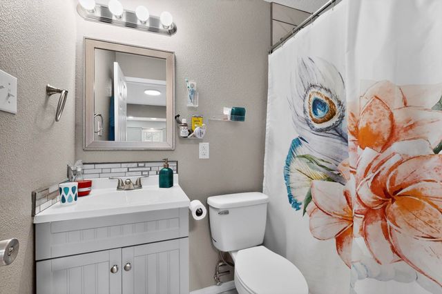 10401 Aspen Avenue NE, Albuquerque, NM 87112