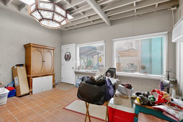 10401 Aspen Avenue NE, Albuquerque, NM 87112