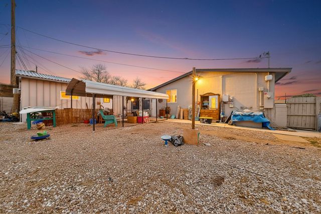 10401 Aspen Avenue NE, Albuquerque, NM 87112