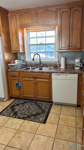 3508 Purdy Drive NW, Huntsville, AL 35810