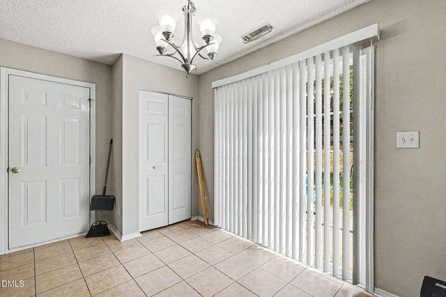 6428 Saybrooke Drive, Raleigh, NC 27604