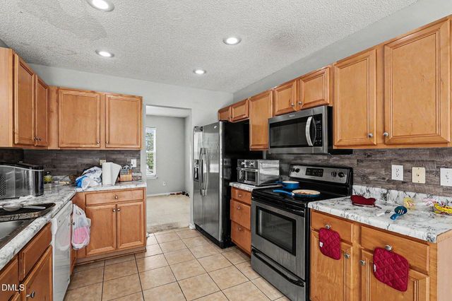 6428 Saybrooke Drive, Raleigh, NC 27604