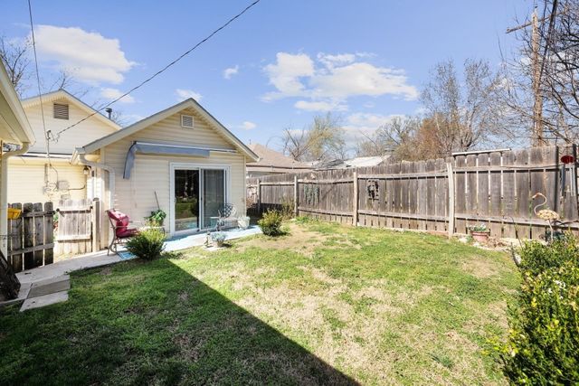 118 N Massachusetts, Winfield, KS 67156