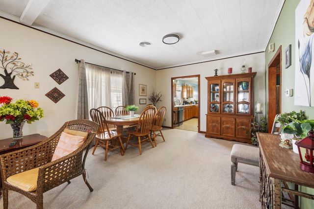 118 N Massachusetts, Winfield, KS 67156