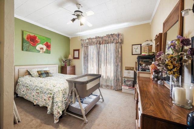 118 N Massachusetts, Winfield, KS 67156