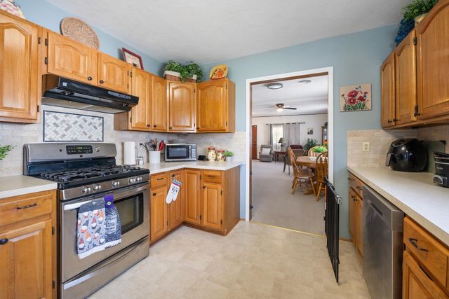 118 N Massachusetts, Winfield, KS 67156