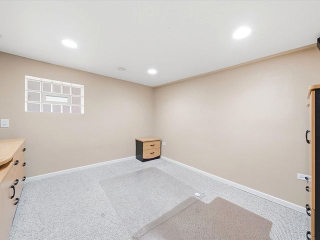 5919 N Bernard Street, Chicago, IL 60659