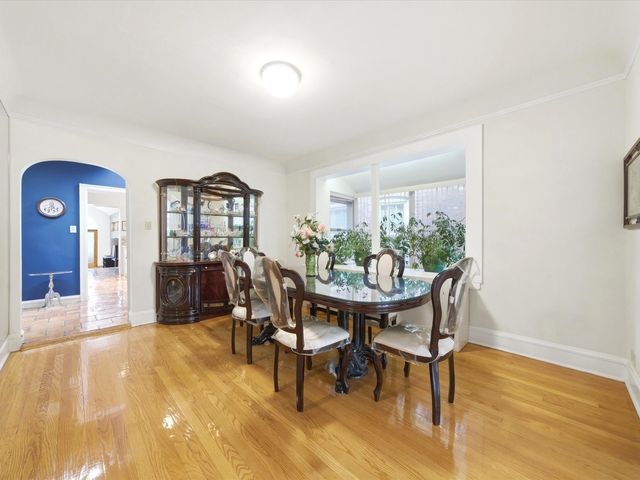 5919 N Bernard Street, Chicago, IL 60659