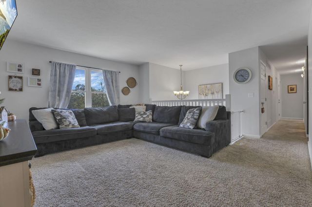 825 Edgehill Drive, Logan, OH 43138