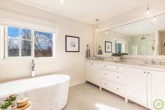 2377 Lake Birch Court Ne, Grand Rapids Twp, MI 49525