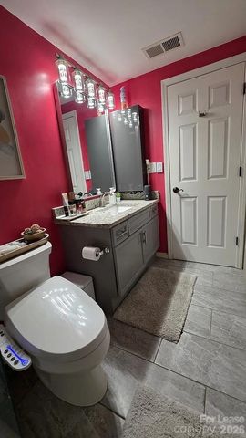 405 W 7th Street, Charlotte, NC 28202