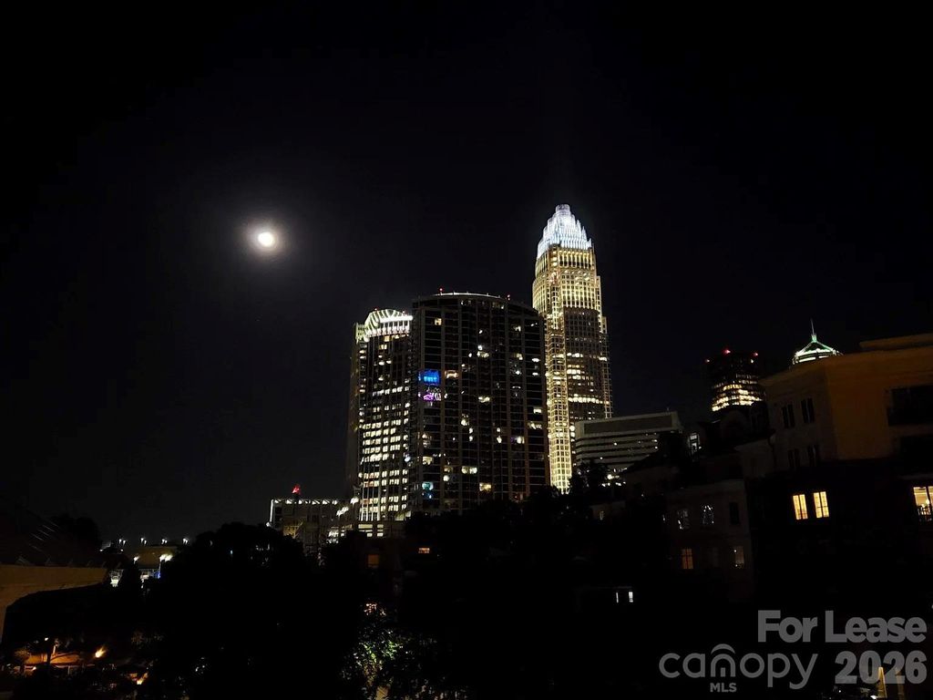 405 W 7th Street, Charlotte, NC 28202