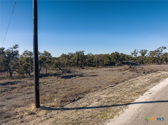 642 Windmill Ridge Drive, Blanco, TX 78606